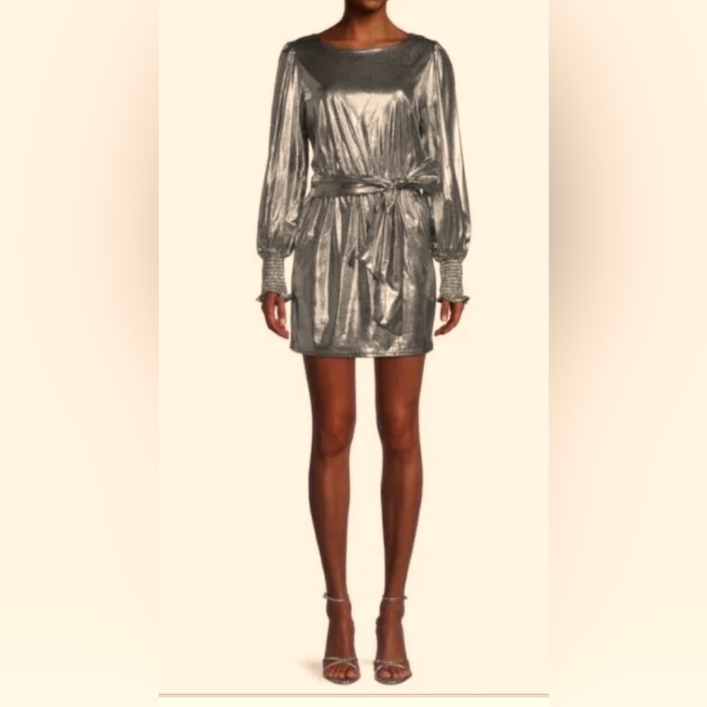 Betsey Johnson 🩶 Metallic Dress in Silver